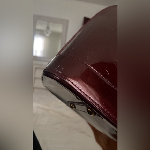 Louis Vuitton Alma GM Amaranti Vernis Satchel - Picture 7 of 7
